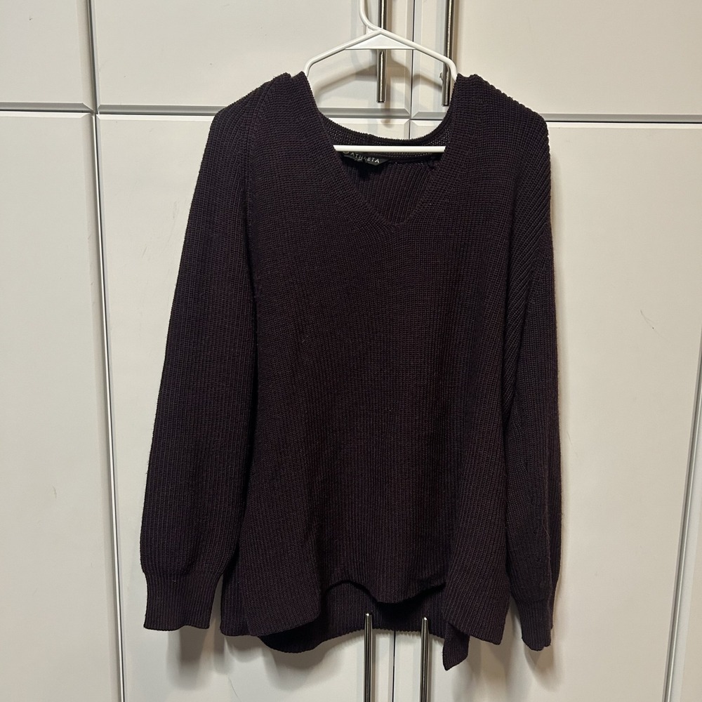 Athleta Womens Plum Purple Ribbed V-Neck Raglan Shaker Knit Sweater Small